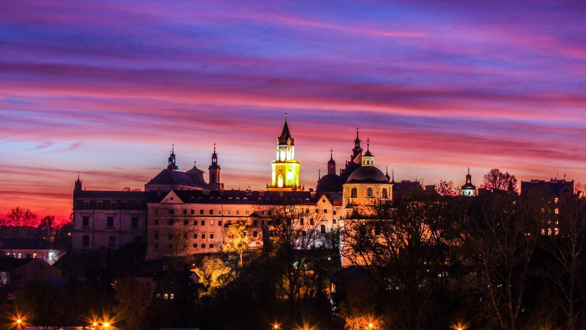 Albergue Dom Tu I Teraz Lublin Exterior foto