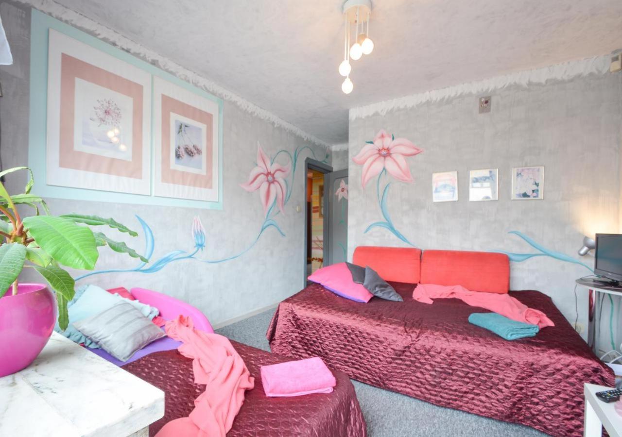 Albergue Dom Tu I Teraz Lublin Exterior foto