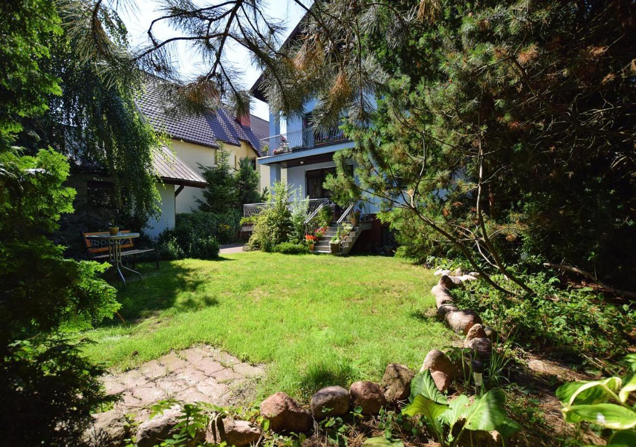Albergue Dom Tu I Teraz Lublin Exterior foto